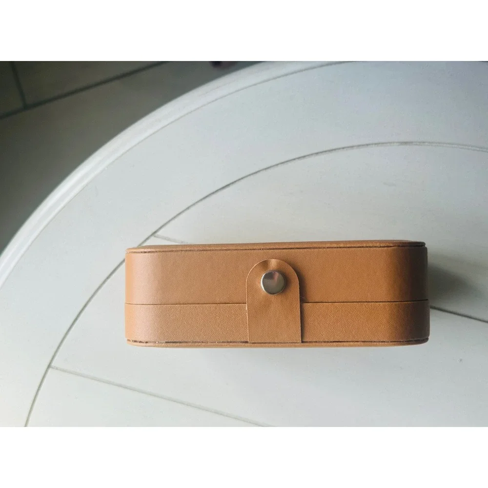 Travel Jewelry Organizer Case Faux‎ Leather Tan Snap Closure jewelry Storage Box